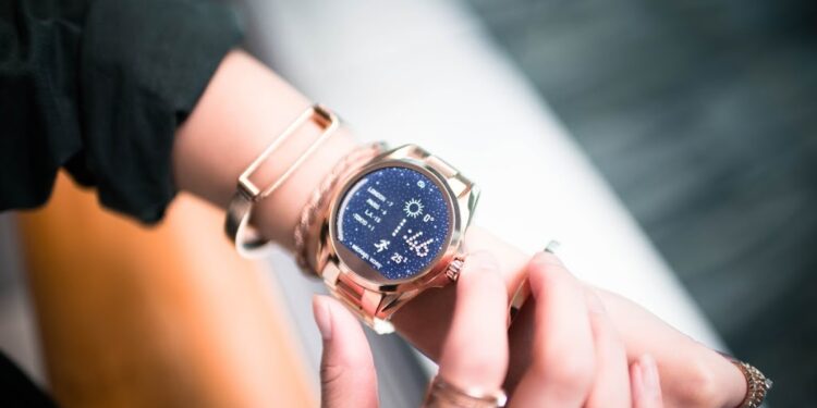 A Woman’s Guide to Buying Luxury Watch