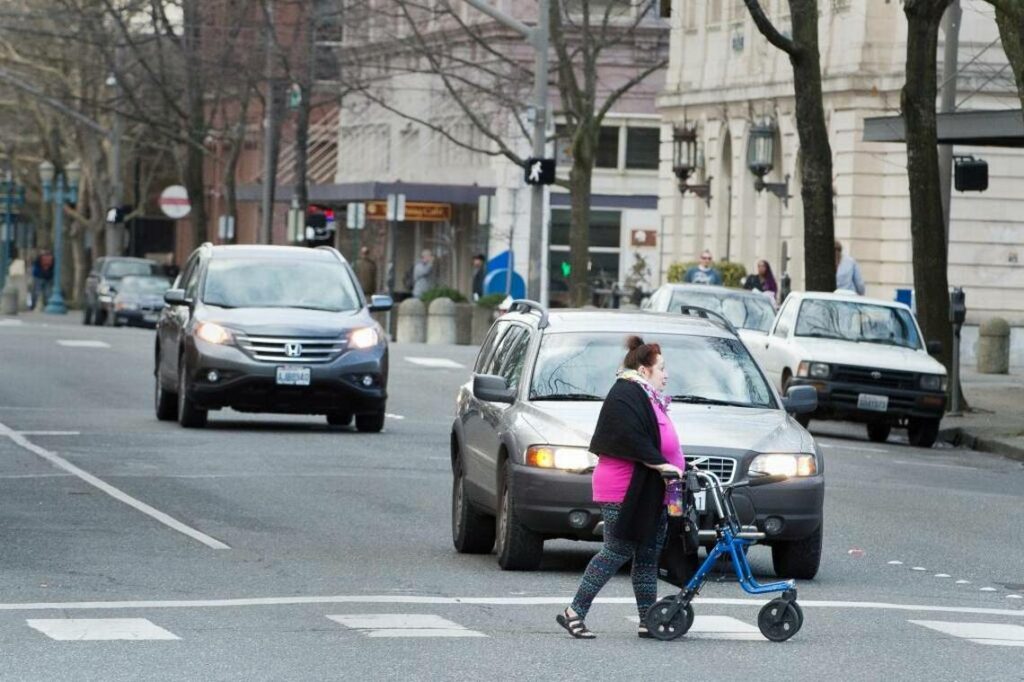 HOW TO AVOID BEING HIT BY A CAR WHILE WALKING ON THE STREET